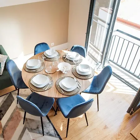 Bright 3br Flat W/ Ac In Center By Lovelystay * Oporto
