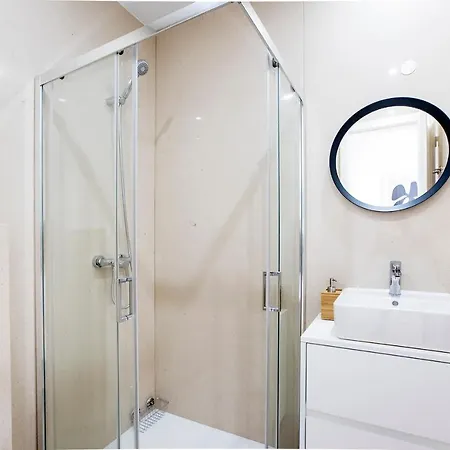 Apartmán Bright 3br Flat W/ Ac In Center By Lovelystay Porto
