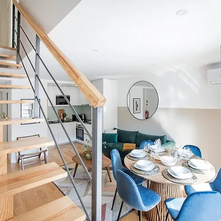 Appartement Bright 3br Flat W/ Ac In Center By Lovelystay
