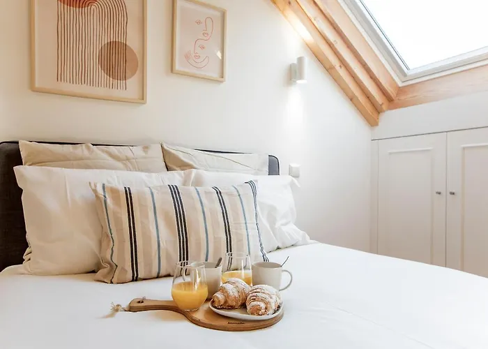 Bright 3br Flat W/ Ac In Center By Lovelystay * Porto