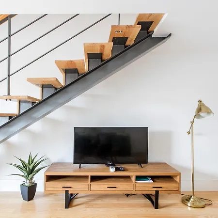 Bright 3br Flat W/ Ac In Center By Lovelystay Appartement *